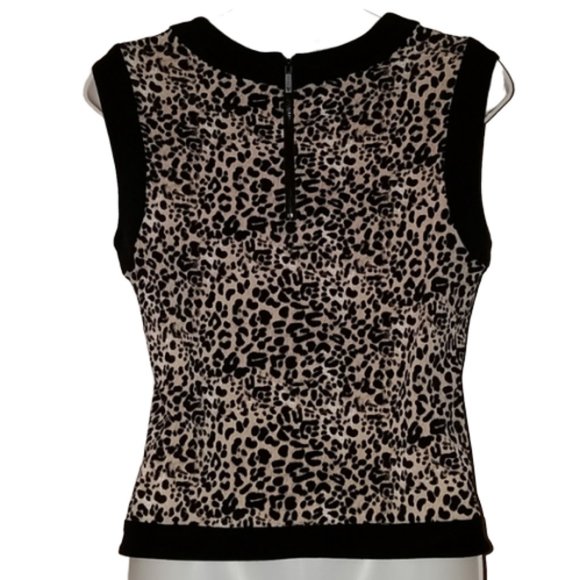 Vince Camuto Sleeveless Animal Print Top - Picture 6 of 9